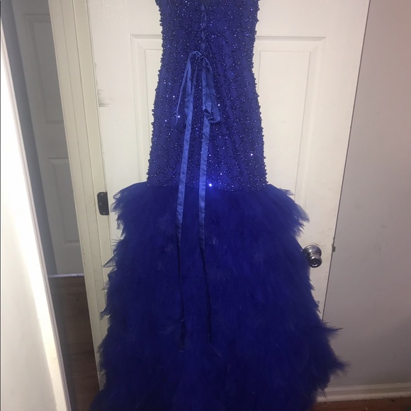 Prom dress - Picture 2 of 3